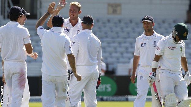 Stuart Broad celebrates a wicket