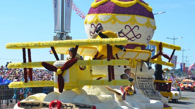 Optimists Club float