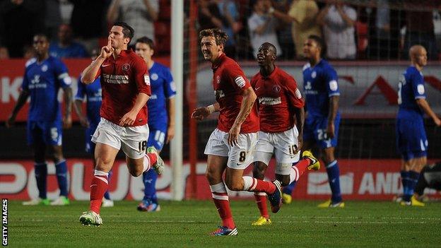 Charlton striker Yang Kermorgant