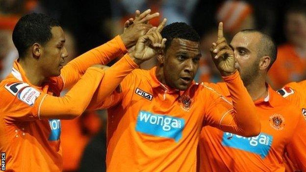 Blackpool celebrate Matt Phillips' winner