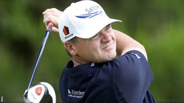 Paul Lawrie leads after the third round at Gleneagles