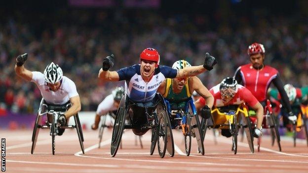 David Weir wins gold