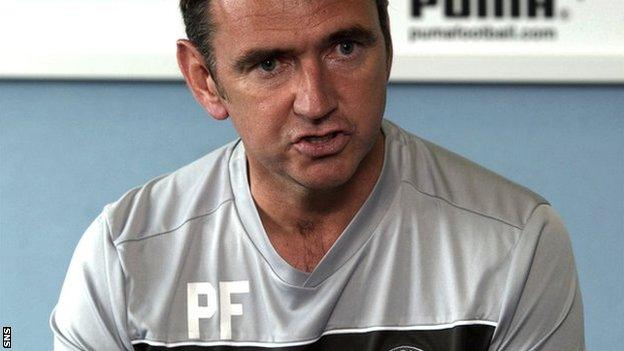 Hibs manager Pat Fenlon