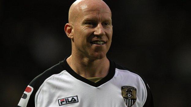 Lee Hughes