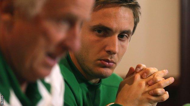 Kevin Doyle (right) with Republic of Ireland manager Giovanni Trapattoni