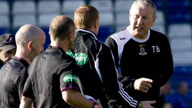 Butcher confronts the officials after the final whistle against Aberdeen