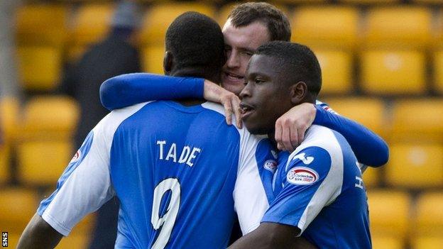 St Johnstone players celebrating