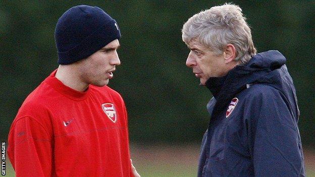 Robin van Persie and Arsene Wenger