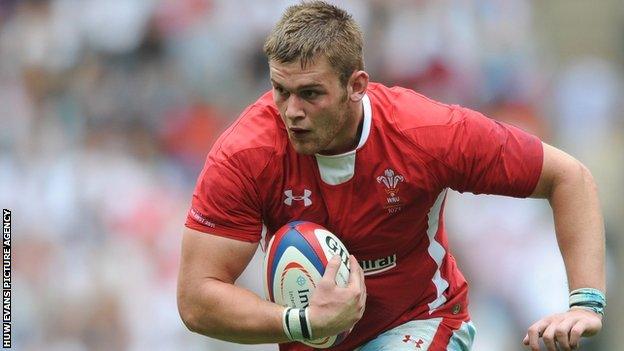 Dan Lydiate Wales