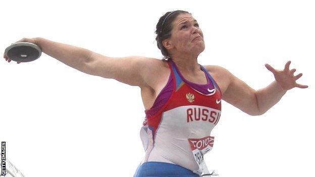 Darya Pishchalnikova of Russia competes in the women's discus throw