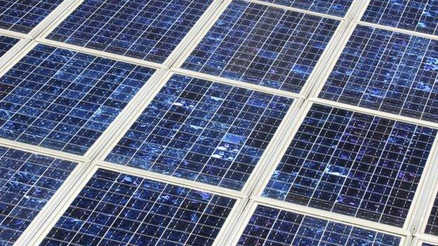 PV solar panels turn heat into electricity