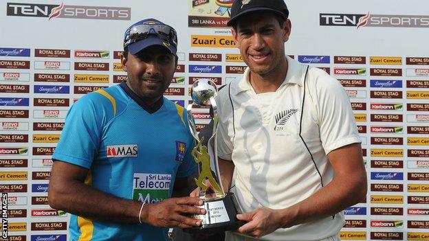 Sri Lanka's Mahela Jayawardene and New Zealand's Ross Taylor