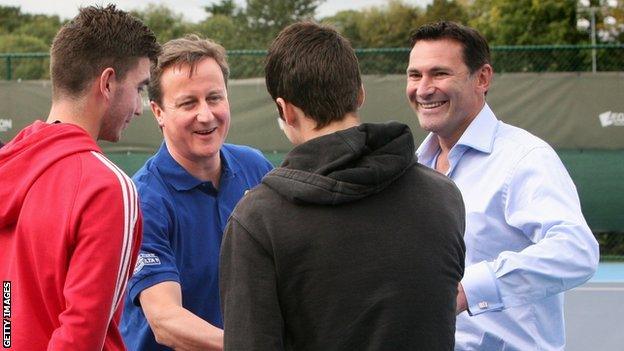 Roger Draper (right) with David Cameron