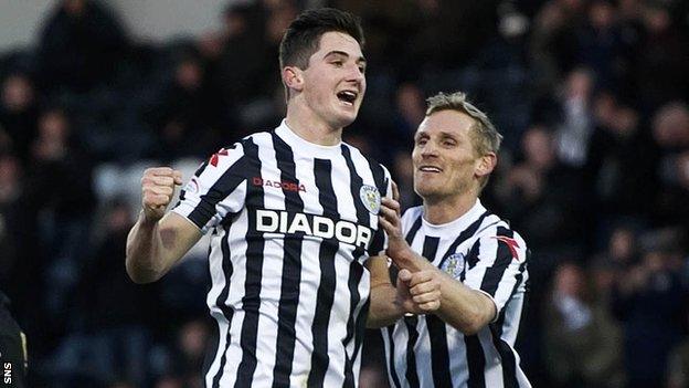 McLean celebrates a goal with St Mirren team-mate Gary Teale