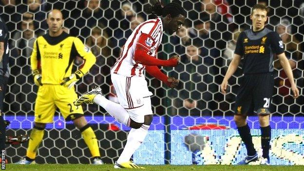 Kenwyne Jones scores for Stoke against Liverpool