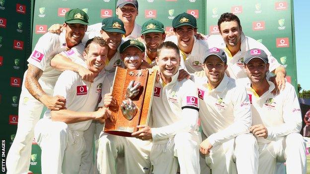 Australia with the Warne-Muralitharan series trophy