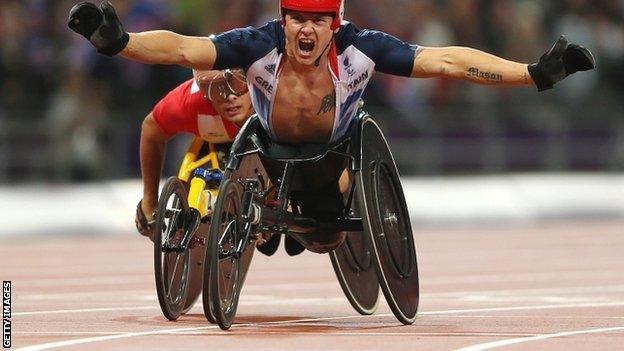 David Weir wins gold for Great Britain at the London 2012 Paralympics