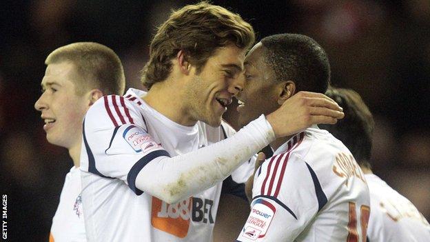 Marcos Alonso congratulates Marvin Sordell