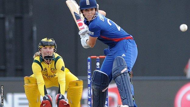 Australia captain Jodie Fields and England skipper Charlotte Edwards