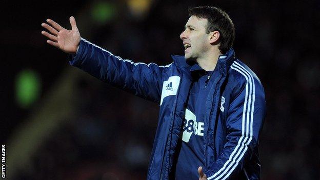 Bolton Wanderers manager Dougie Freedman