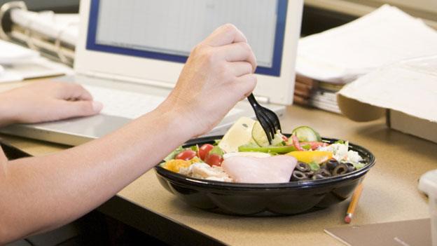 Hand eating lunch