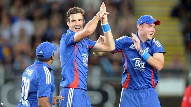 Steve Finn, Stuart Broad & Samit Patel celebrate