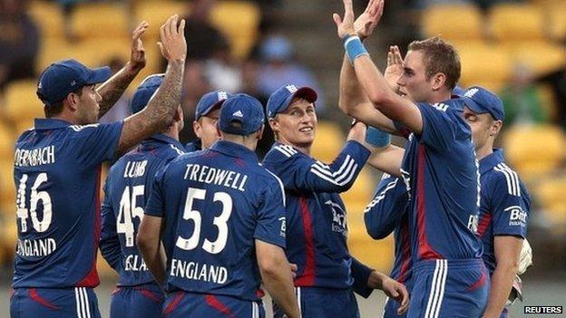 England players celebrate Twenty20 victory