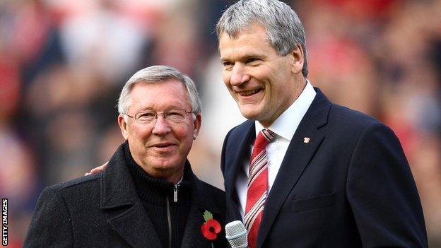 David Gill with Sir Alex Ferguson