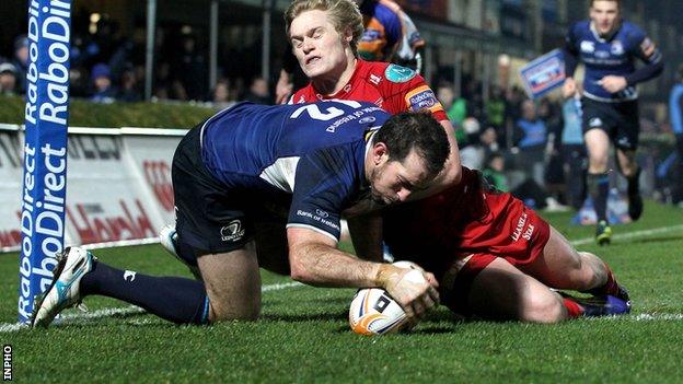 Andrew Goodman scores Leinster's opening try