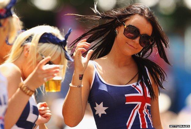 Australian women with beer