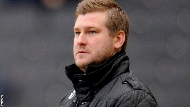 Karl Robinson