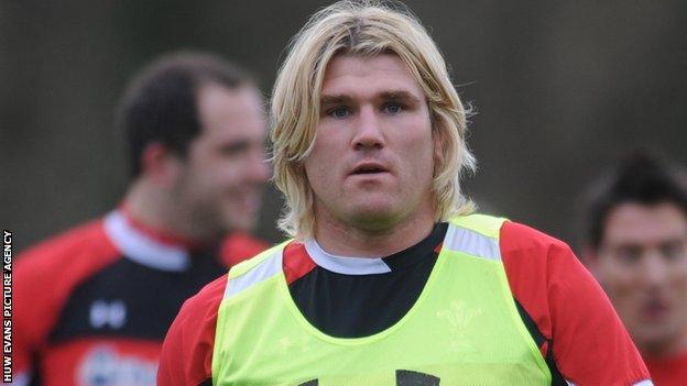 Wales hooker Richard Hibbard