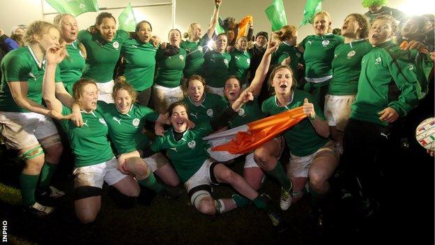 Ireland celebrated a 15-10 win over France