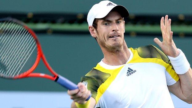 Andy Murray in action against Berlocq