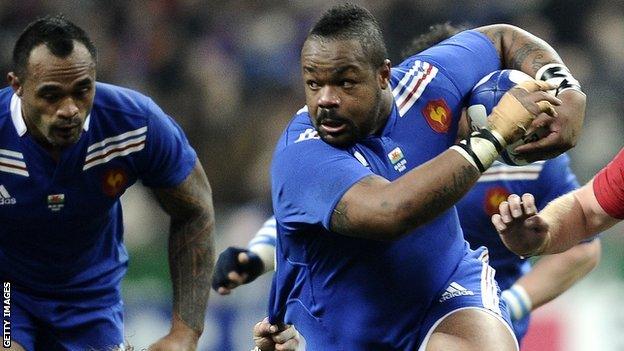 Mathieu Bastareaud on the charge against France