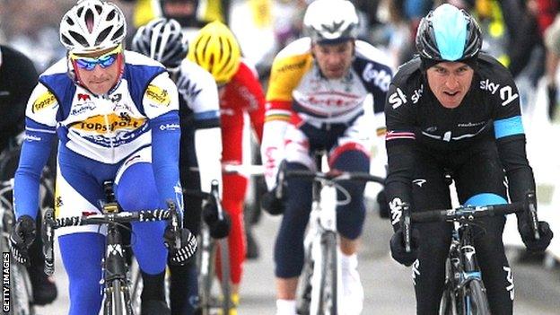 Geraint Thomas (right) racing in the Omloop Het Nieuwsblad