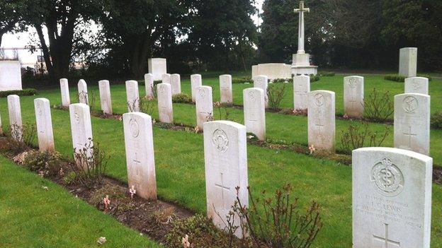 War graves at Western Cemetery