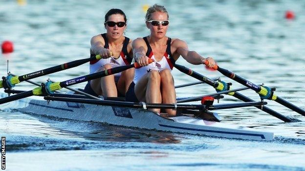 Kathryn Twyman and Imogen Walsh compete in the lightweight doubles in Sydney