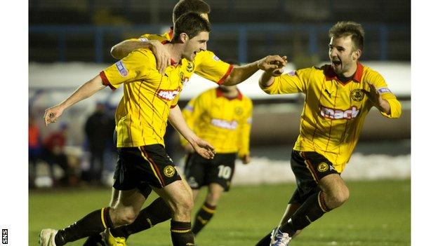 Partick Thistle are one point clear at the top of Division One