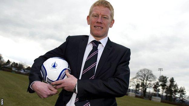 New Falkirk manager Gary Holt