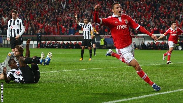 Rodrigo celebrates for Benfica