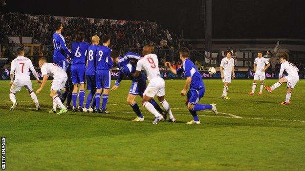 Wayne Rooney scores in San Marino