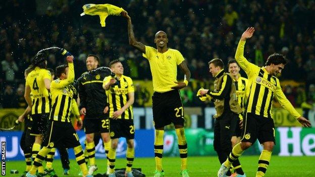 Dortmund celebrate their victory over Malaga