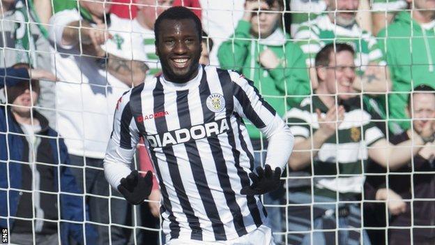 St Mirren striker Esmael Goncalves