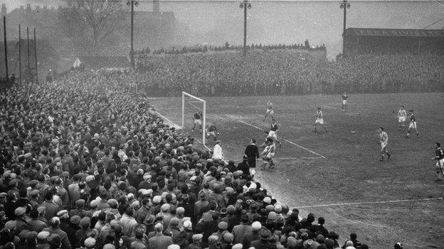 St George's Lane (Worcester City v Liverpool, January 1959)