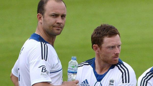 The Bears' England pair Jonathan Trott and Ian Bell