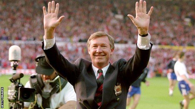 Sir Alex Ferguson celebrates after winning the 1993 title