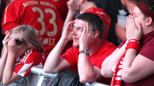 Bayern Munich fans in despair