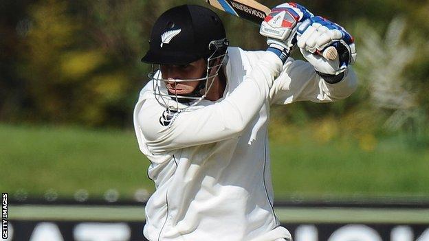 BJ Watling hits out against Derbyshire