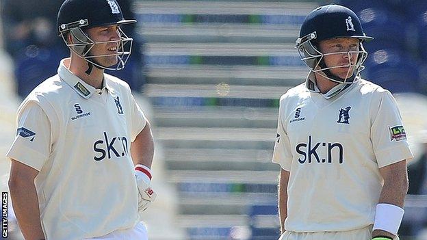 Jonathan Trott & Ian Bell